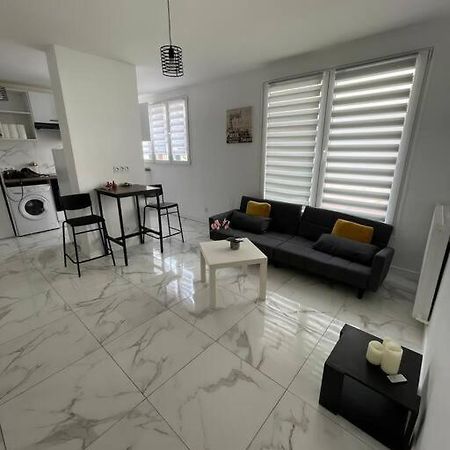 Appartement 2 Pieces, Salon Et Chambre, 44M2 Refait A Neuf Clichy Εξωτερικό φωτογραφία